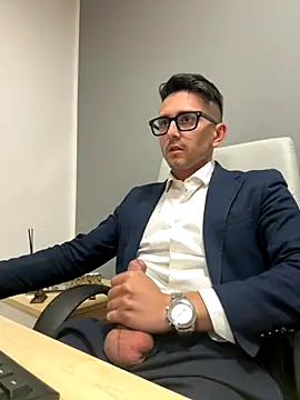 Snapshot of masterboss_ chatting on 31, 10, 2025 masterboss  online show from 31, 10, 2025