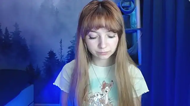 LuciaYoung online show from 5, 1, 2025