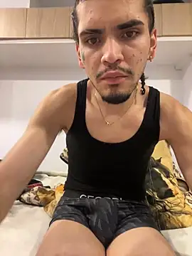 Snapshot of aangie__uwu chatting on 4, 3, 2025 aangie uwu online show from 4, 3, 2025