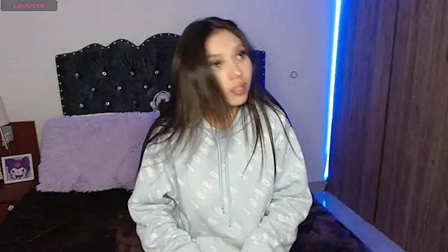 Snapshot of Maiaa_evans chatting on 9, 1, 2025 Maiaa evans online show from 9, 1, 2025