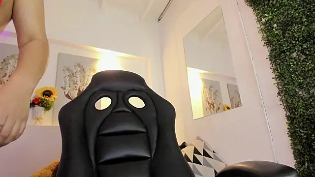 Abby Mae  online show from 30, 11, 2025