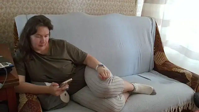 franceska blue online show from 2, 12, 2025