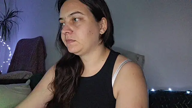 Cyndee Winter online show from 30, 10, 2025