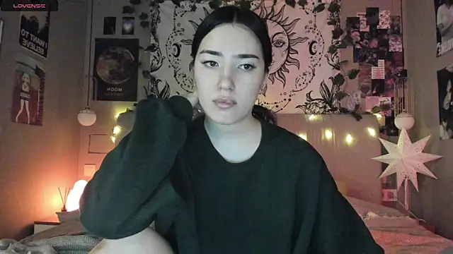 Anisawithlove online show from 5, 2, 2025