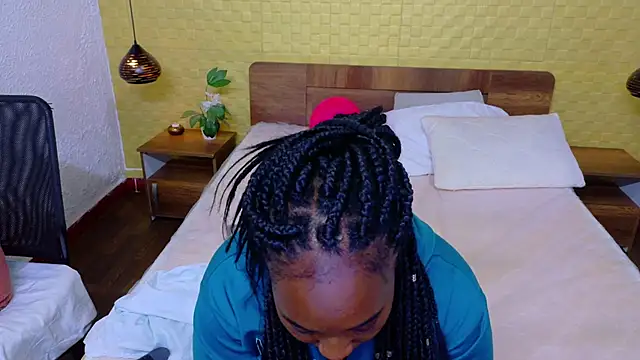 kiara evanss online show from 28, 11, 2025