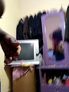 Snapshot of pretty_amaal chatting on 5, 3, 2025 pretty amaal online show from 5, 3, 2025