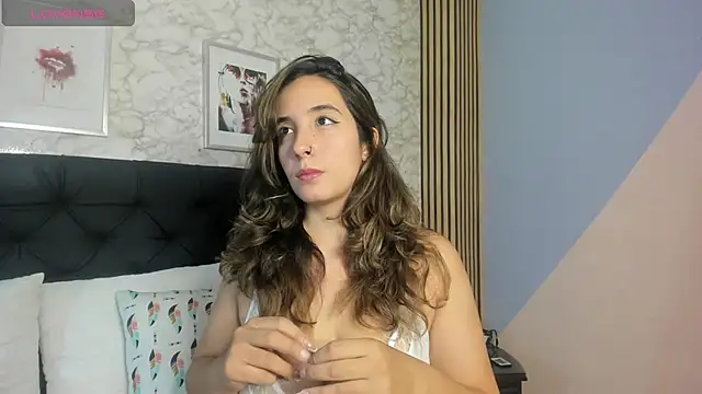 emma  smith1 online show from 22, 2, 2025