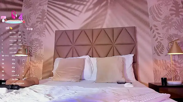 LIAH IZUMI online show from 6, 3, 2025