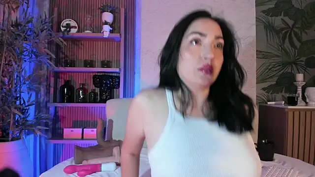 LIAH IZUMI online show from 11, 11, 2025