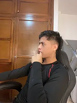 Snapshot of Niicky1_ chatting on 6, 3, 2025 Niicky1  online show from 6, 3, 2025