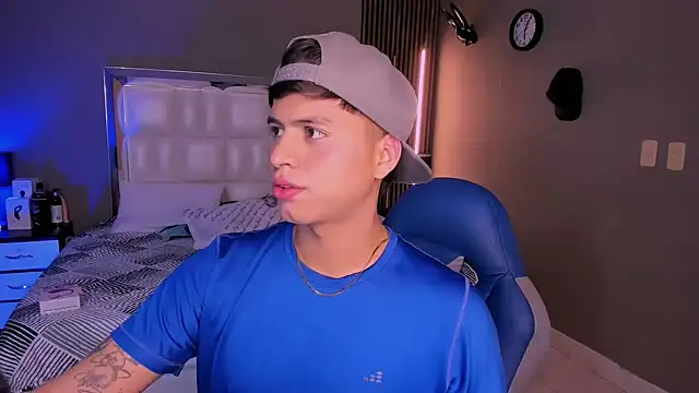 Snapshot of Niicky1_ chatting on 10, 3, 2025 Niicky1  online show from 10, 3, 2025