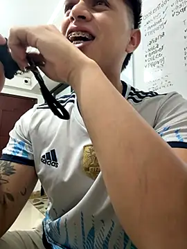 Snapshot of Niicky1_ chatting on 26, 9, 2025 Niicky1  online show from 26, 9, 2025