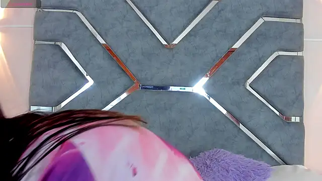 LucciaPorter online show from 2, 3, 2026