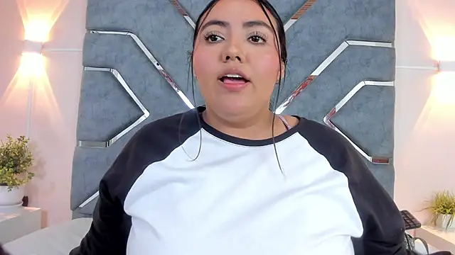 LucciaPorter online show from 1, 4, 2026