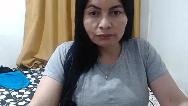 Snapshot of Janna099 chatting on 14, 10, 2025 Janna099 online show from 14, 10, 2025