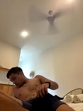 Magicerosxx69 online show from 10, 10, 2025