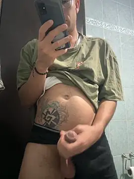 Magicerosxx69 online show from 3, 11, 2025