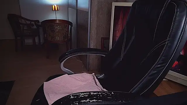 officeman7 online show from 4, 1, 2025