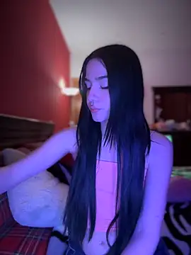 Snapshot of ShannonShanny chatting on 5, 2, 2025 ShannonShanny online show from 5, 2, 2025