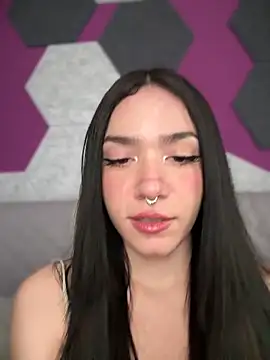 Snapshot of ShannonShanny chatting on 12, 3, 2025 ShannonShanny online show from 12, 3, 2025