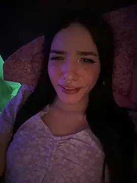 Snapshot of ShannonShanny chatting on 12, 3, 2025 ShannonShanny online show from 12, 3, 2025