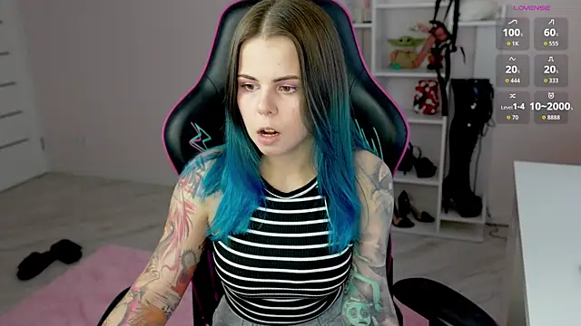 Latex Kitty online show from 30, 4, 2026
