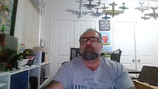 Snapshot of chainjulious chatting on 21, 11, 2025 chainjulious online show from 21, 11, 2025