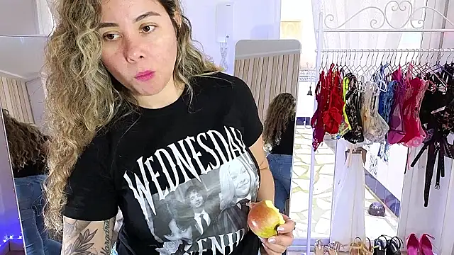 Tawny cox online show from 17, 3, 2026