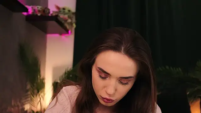 BabyYoda- online show from 8, 2, 2025