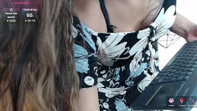 Snapshot of hilary_rodriguez chatting on 21, 11, 2025 hilary rodriguez online show from 21, 11, 2025