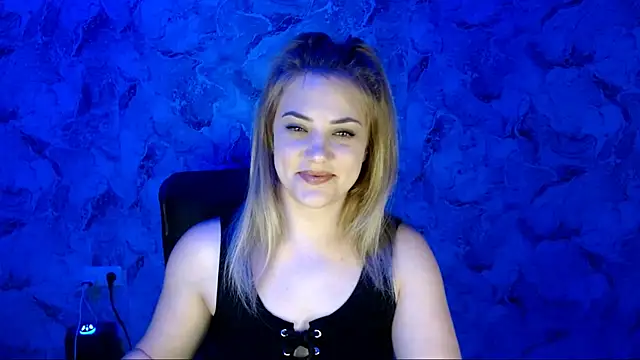 Snapshot of nika_gold1 chatting on 15, 5, 2026 nika gold1 online show from 15, 5, 2026