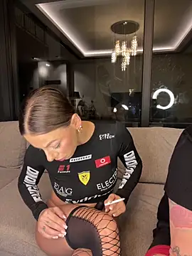 SexOnMyLvL online show from 7, 10, 2025