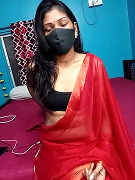Snapshot of Triha_18 chatting on 19, 10, 2025 Triha 18 online show from 19, 10, 2025