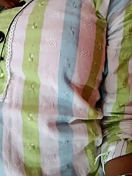 Snapshot of Mangla_Bhabhi chatting on 26, 10, 2025 Mangla Bhabhi online show from 26, 10, 2025