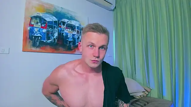 Snapshot of Samuel_Andrew chatting on 15, 12, 2024 Samuel Andrew online show from 15, 12, 2024