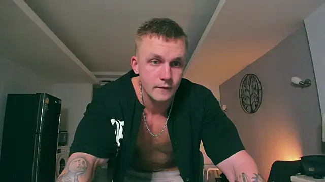 Snapshot of Samuel_Andrew chatting on 19, 9, 2025 Samuel Andrew online show from 19, 9, 2025