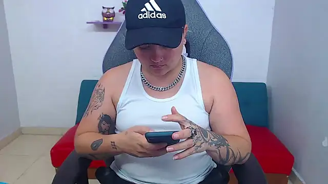 Snapshot of isabeautyx19 chatting on 28, 1, 2025 isabeautyx19 online show from 28, 1, 2025