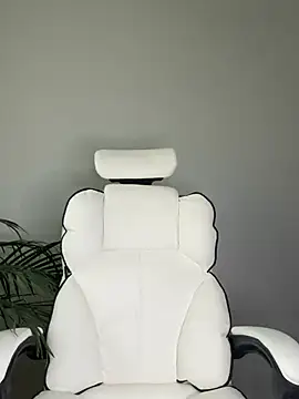 Vladamais online show from 6, 1, 2025