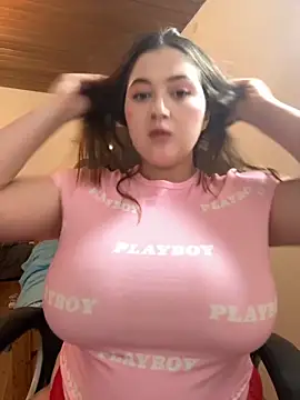 Snapshot of Kamilla_Loop chatting on 16, 11, 2025 Kamilla Loop online show from 16, 11, 2025