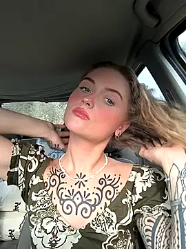 Goldloeckchen159 online show from 8, 2, 2025