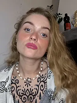 Goldloeckchen159 online show from 18, 2, 2025