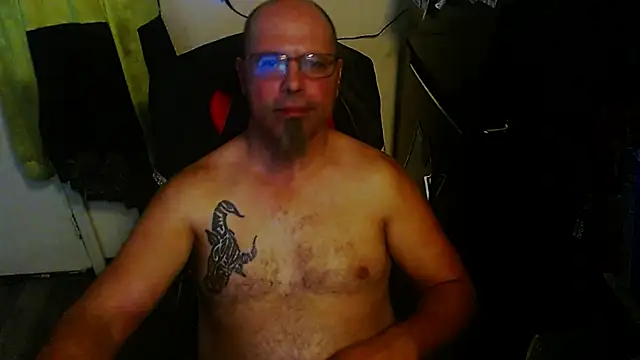 KrazyLegz online show from 31, 10, 2025