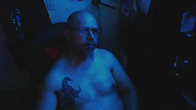 KrazyLegz online show from 25, 4, 2026