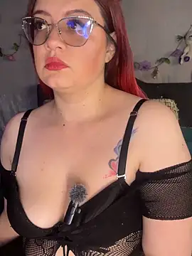 Snapshot of NinaGauther chatting on 18, 6, 2026 NinaGauther online show from 18, 6, 2026