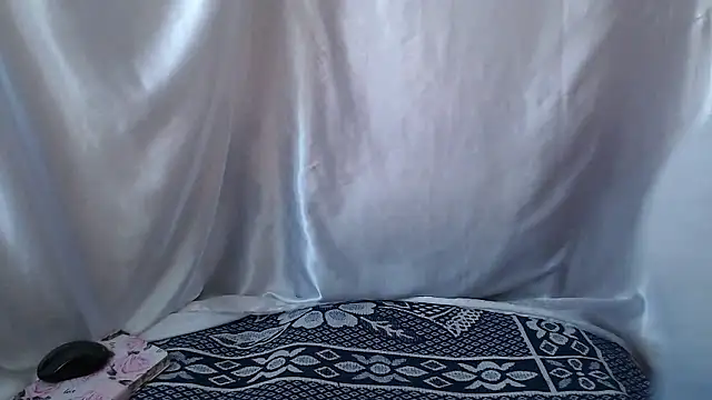 Burberrry  online show from 17, 1, 2026