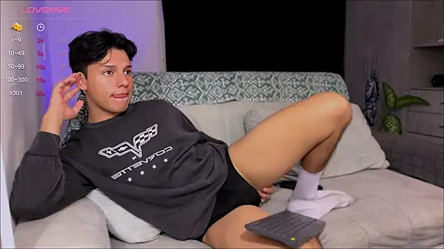 Snapshot of Alexxblue chatting on 11, 2, 2025 Alexxblue online show from 11, 2, 2025