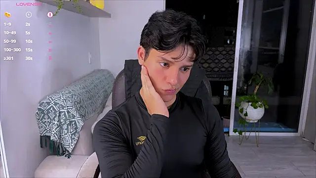 Snapshot of Alexxblue chatting on 11, 3, 2025 Alexxblue online show from 11, 3, 2025