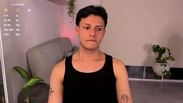 Snapshot of Alexxblue chatting on 11, 10, 2025 Alexxblue online show from 11, 10, 2025