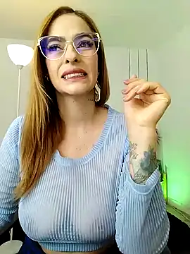 Alessandra Schmoll online show from 15, 3, 2025