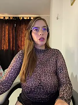 Snapshot of Alessandra_Schmoll chatting on 13, 5, 2026 Alessandra Schmoll online show from 13, 5, 2026